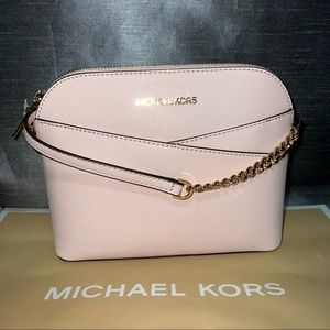 Michael Kors Dome Crossbody Purse 💗